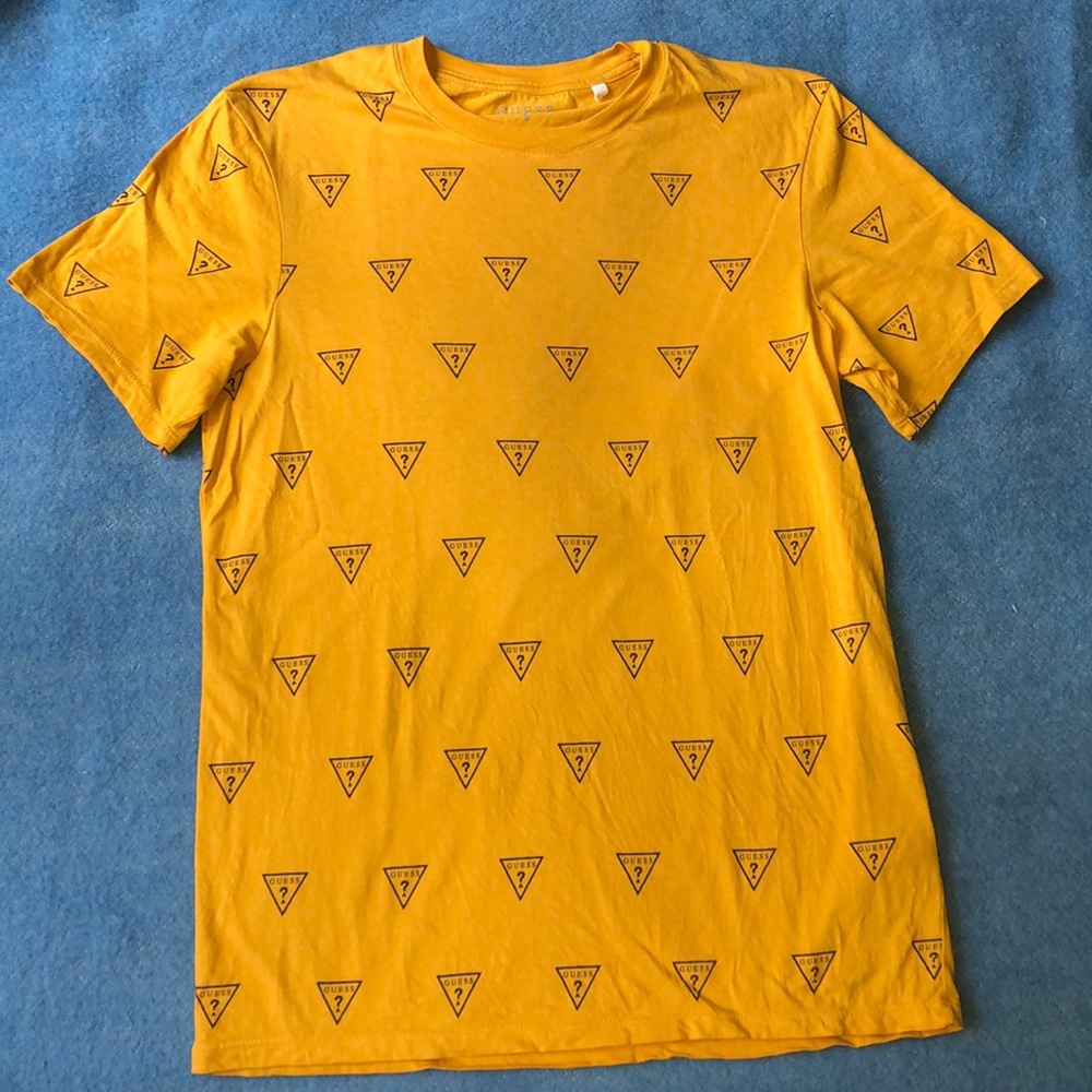 Yellow Guess short sleeve shirt